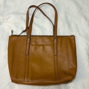 Like new, Fossil Leather Tote